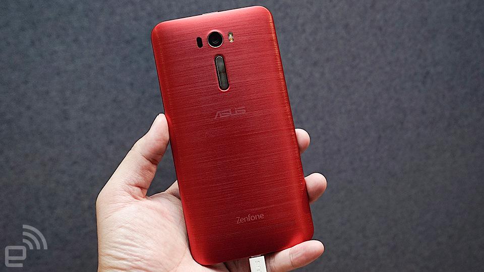 engadget's tweet photo. ASUS and Samsung make the fastest-charging smartphones http://t.co/vtD4qNsXzX http://t.co/DADuu9l056