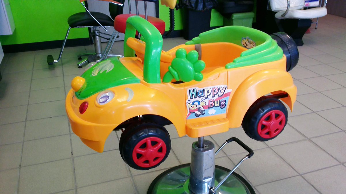 ChiquiCuts1's tweet photo. "Ir a la peluqueria jamas fue tan divertido" #ChiquiCuts 787.798.6648 @vivanlosninospr @MommyPR @BMAPuertoRico http://t.co/qfskqn2UHS