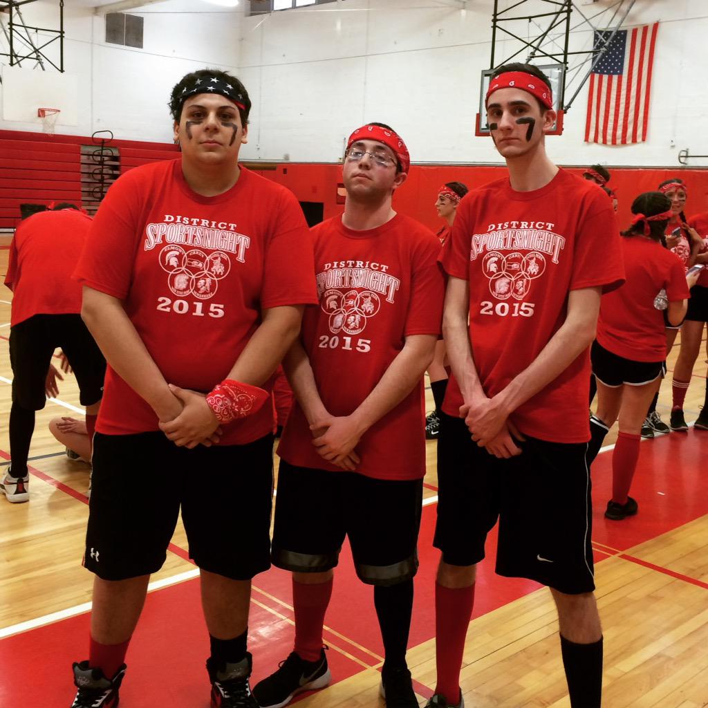 TheRealBud3's tweet photo. Good luck to my best friend of 5 years. Thanks for always being the best bro I could ask for. QU ain't ready for ya http://t.co/p64BXq0aX7