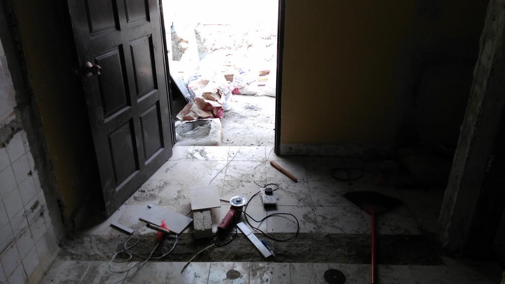 AArfuz's tweet photo. Saya menawarkan perkhidmatan pengubahsuaian Rumah pada harga yang berpatutan....GST kami tanggung....wasap 0122396373 http://t.co/46SBFNUZxV
