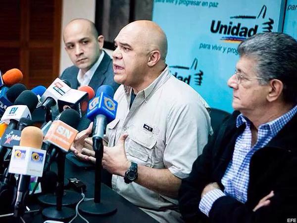 Volvamos a Chavez 42 K tweet media