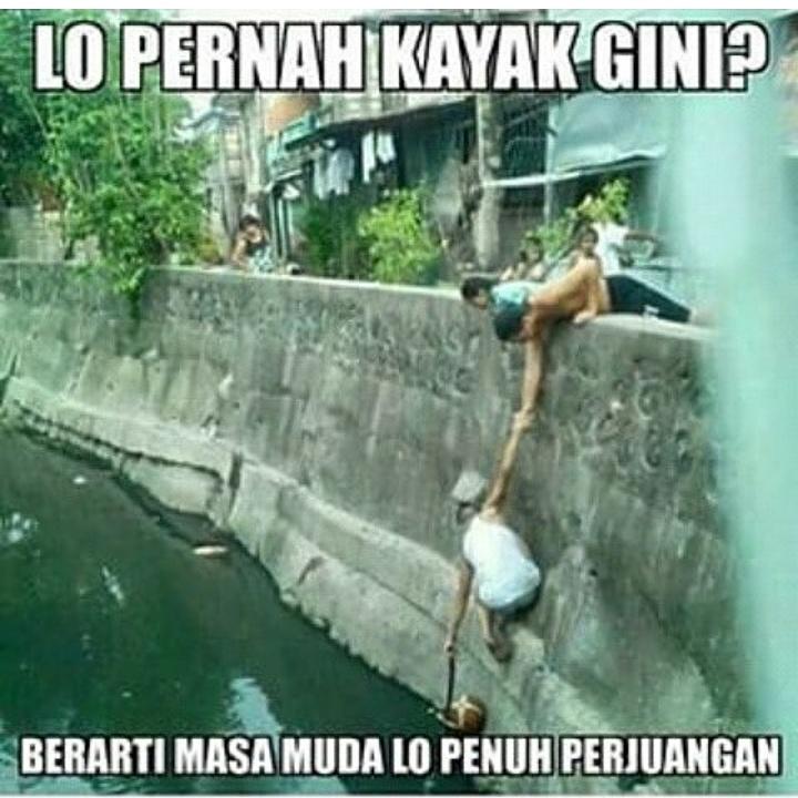 Jaman dahulu kala ... saat main bola di tempat yang seadanya.