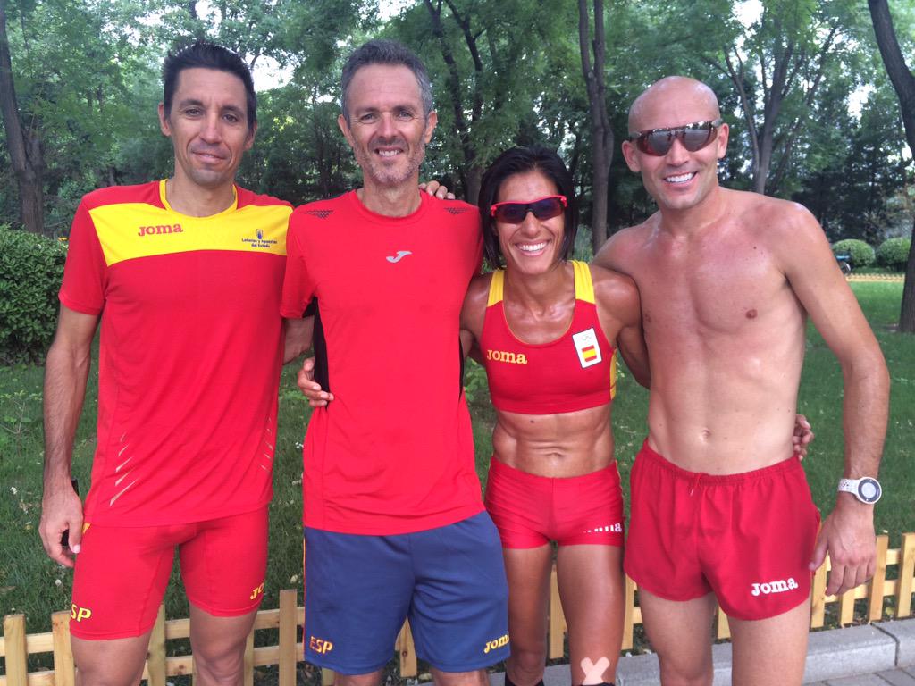 slavzev's tweet photo. @alessanaguilar @RafitaRun @BMED21 @lmmberlanas Seguimos road to maratón Pekin!! http://t.co/HAOtAdFyvP