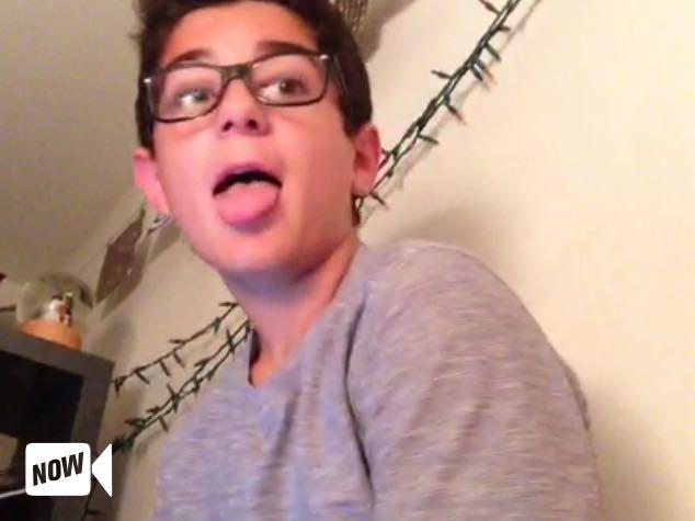 poseyftclayton's tweet photo. 🔴 LIVE @SobczakJustin on #YouNow - bc he cute AF https://t.co/ugyTqyJya5 http://t.co/OaANn1yaFn
