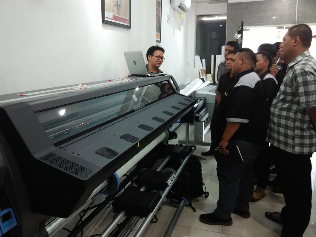 akiradata's tweet image. New #HPLatex360 #plotterhp training session #akiradata #hpindonesia @HPGraphicArts @hanyaHPuntukku