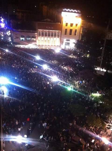 Francco098's tweet photo. Y asi estamos en Tucumán... #Tucumanazo http://t.co/ixuhKRhTP7