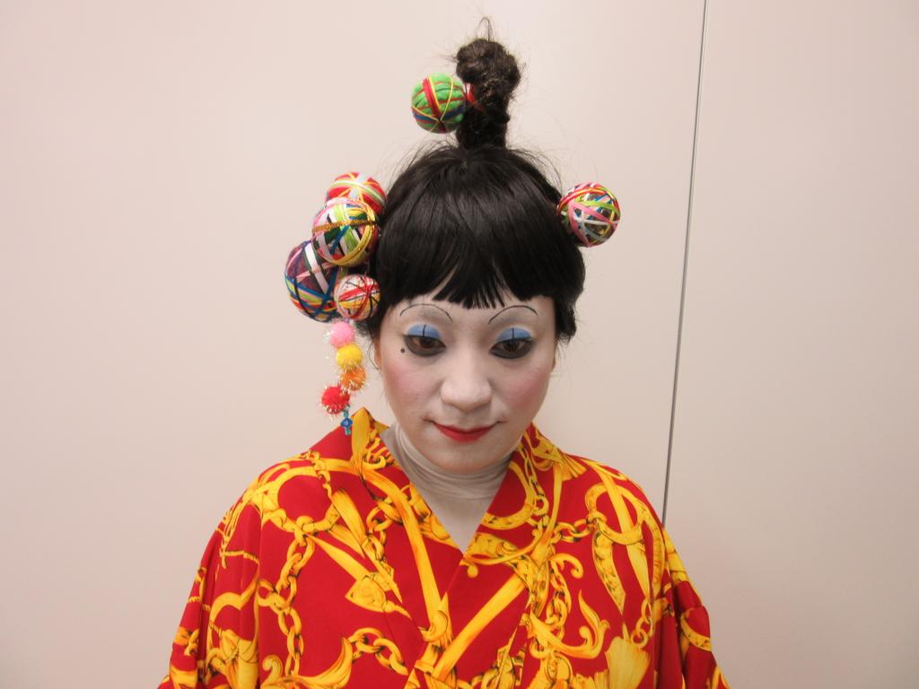 Twitter 上的 日本エレキテル連合 橋本小雪 昨日朱美ちゃんは名古屋に行った時 細貝さん に作ってもらった髪飾りをつけたんだってさ 髪型は織田信長としゃちほことエビフライをイメージした盛り髪に細貝さんがしてくれたみたい 細貝さん 朱美ちゃんがお洒落さん Twitter 上的 日本エレキテル連合 橋本小雪 昨日朱美ちゃんは名古屋に行った時 細貝さん に作ってもらった髪飾りをつけたんだってさ 髪型は織田信長としゃちほことエビフライをイメージした盛り髪に細貝さんがしてくれたみたい 細貝さん 朱美ちゃんがお洒落さん