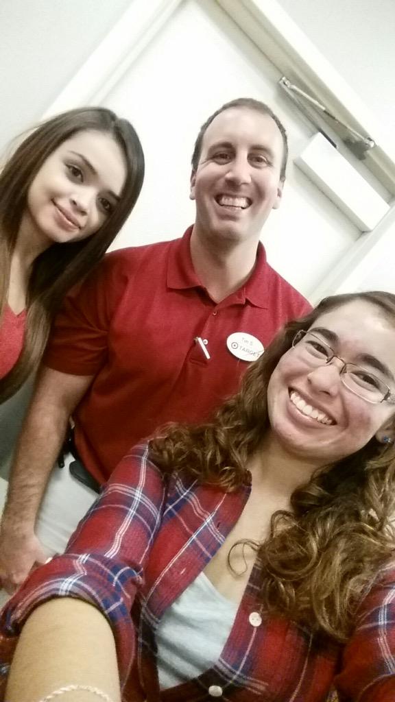 Tom_Troller's tweet photo. Tim the #REDcardWhisper brought it tonight with 12 REDs. Liz and Ashley both got 2! #D321REDucation #G391SuperREDs http://t.co/Chq0eIBGWN
