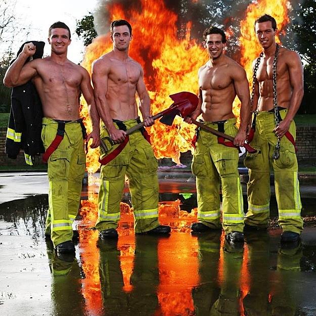 BuffbutlersSA's tweet photo. Please excuse me while I light my house on fire! #tradesmantuesday #butlersinthebuff #tuesdaytreat http://t.co/MsGylRG0fW