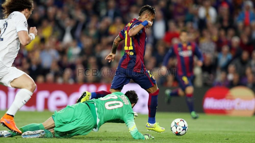 FCBarcelona_es's tweet photo. El gol de Neymar al PSG con jugada de Iniesta también opta a ser el mejor de la #UEFA ¡Vótalo! http://t.co/UqEYAXym7E http://t.co/ptc0GWRhuK