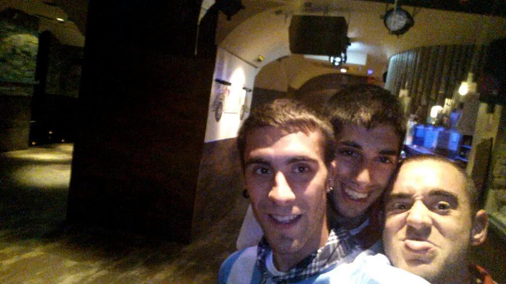 SalaInformalTaf's tweet photo. RT&amp;FOLLOW Si quieres que gane este selfie #SelfieInformal15 http://t.co/fLPGhDvkpa