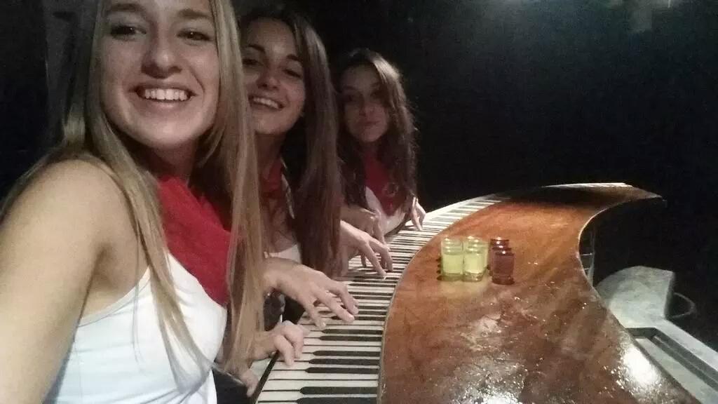 SalaInformalTaf's tweet photo. RT&amp;FOLLOW Si quieres que gane este selfie #SelfieInformal15 http://t.co/65hgbYp95p