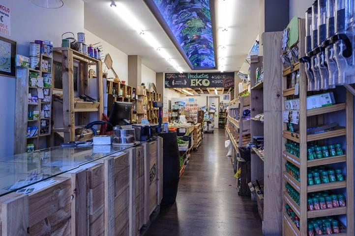 hurbilEKOgetxo's tweet photo. Empezamos con unas fotos para que conozcais mejor la tienda http://t.co/8kceXVBGtB