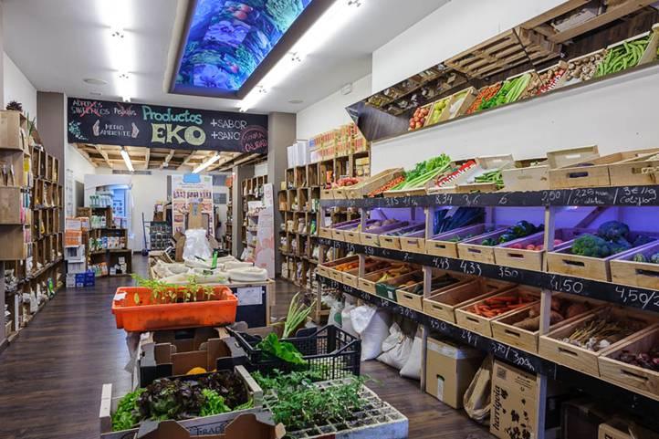 hurbilEKOgetxo's tweet photo. Empezamos con unas fotos para que conozcais mejor la tienda http://t.co/8kceXVBGtB
