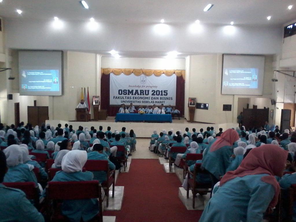 Kenal sambut pimpinan FEB UNS #OsmaruFEB2015