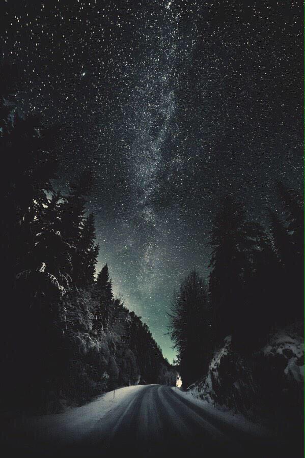 9GAG's tweet photo. Let's sit under the stars http://t.co/Cexa1g8aCB