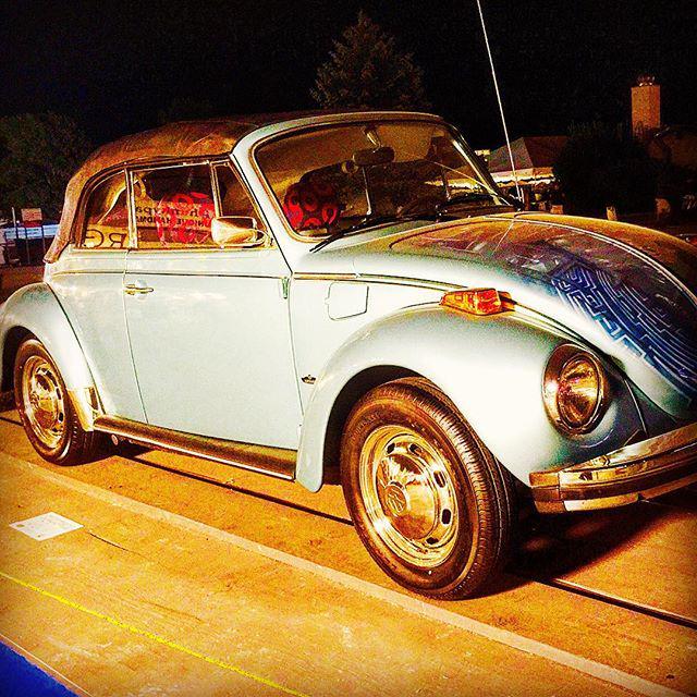 MagnaFest's tweet photo. Signed, and raffled away by Phish  #magnabeetle #givingbacktothephans by @bearvvitnessss #phish #magnaball http://t.co/2mKxQIiPDH