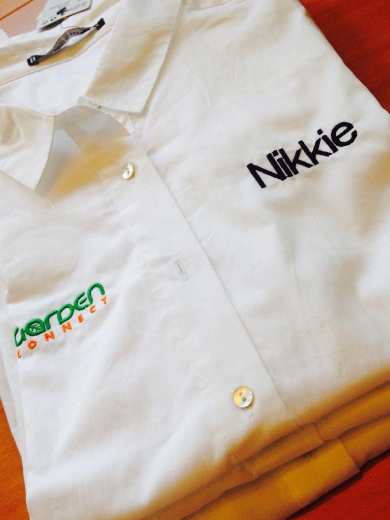 Nieuwe shirtjes voor de beurzen. Zo kan niemand onze namen vergeten. ;) - Nikkie