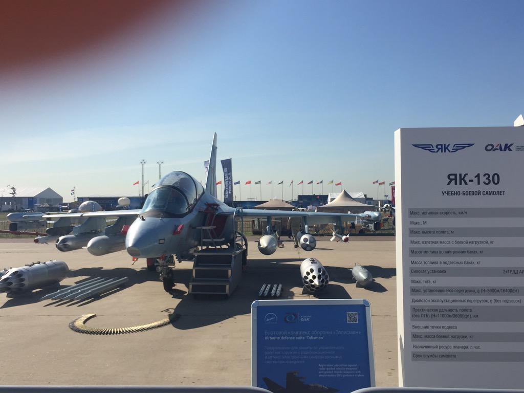 ماكس 2015 في موسكو يشرع أبوابه لأحدث الصناعات في مجال الطيران المقاتل CNPNpE_WIAAihux