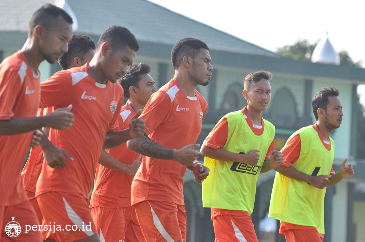 Vendry Mofu dan Nur Iskandar optimis bersama Persija persija.co.id/article/194-ve…
#GuePersija