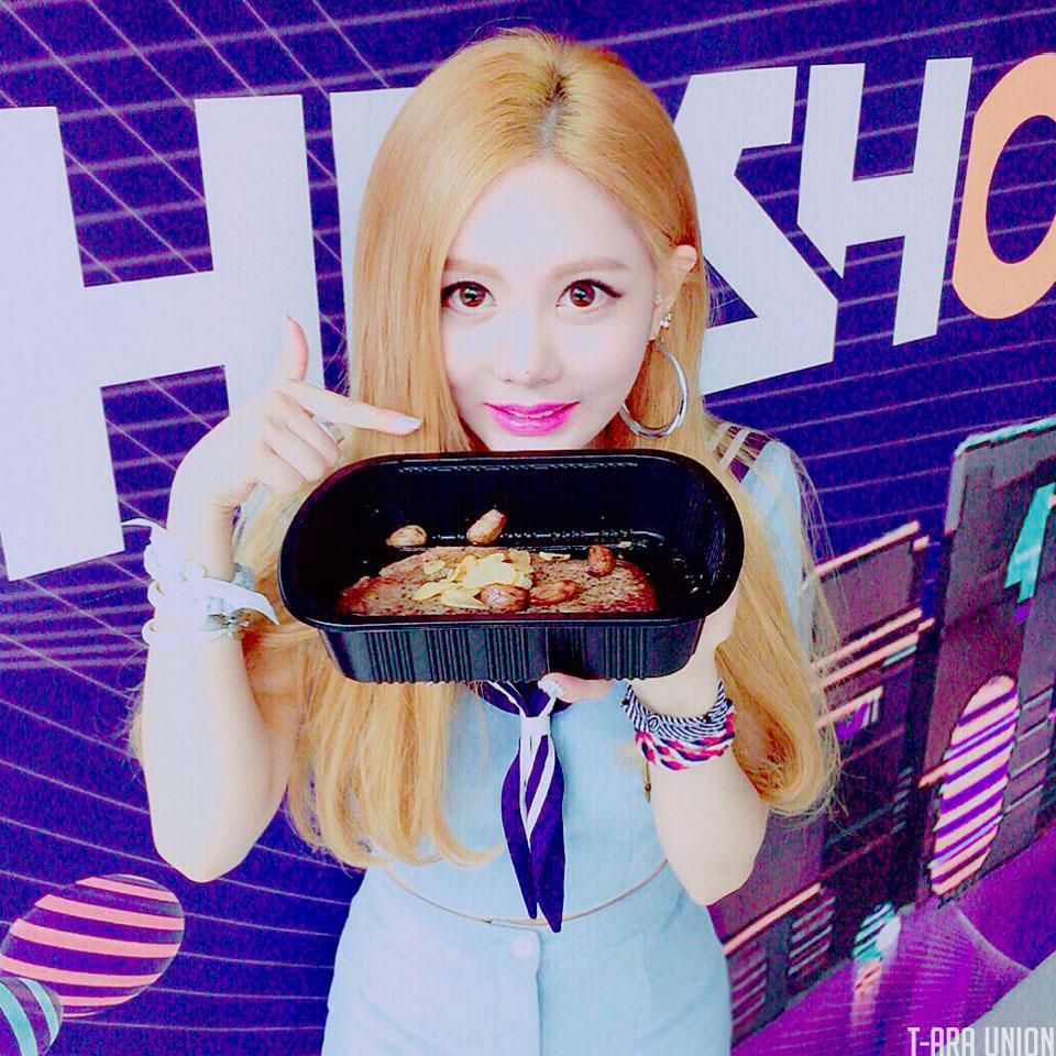 TARA_UNION's tweet photo. @TARA_UNION 인증 http://t.co/Q9w385tblh