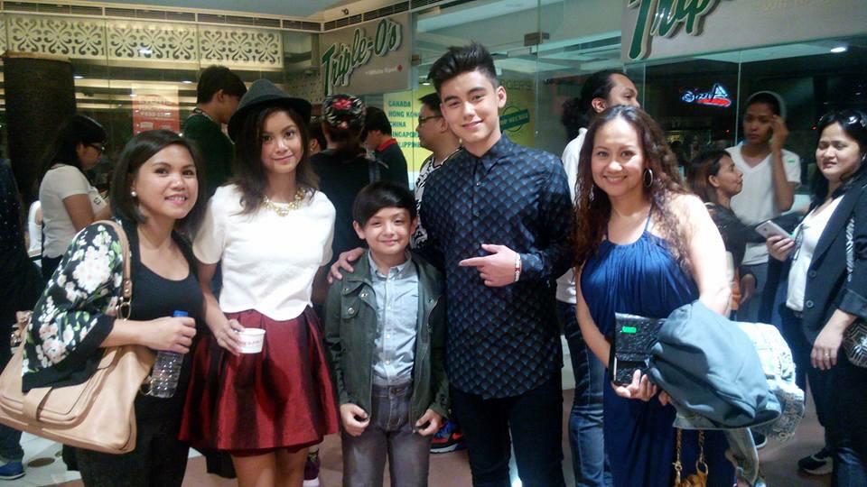 nikzlagrito's tweet photo. All Of Me premiere night! 😁 http://t.co/Dddd6fG621