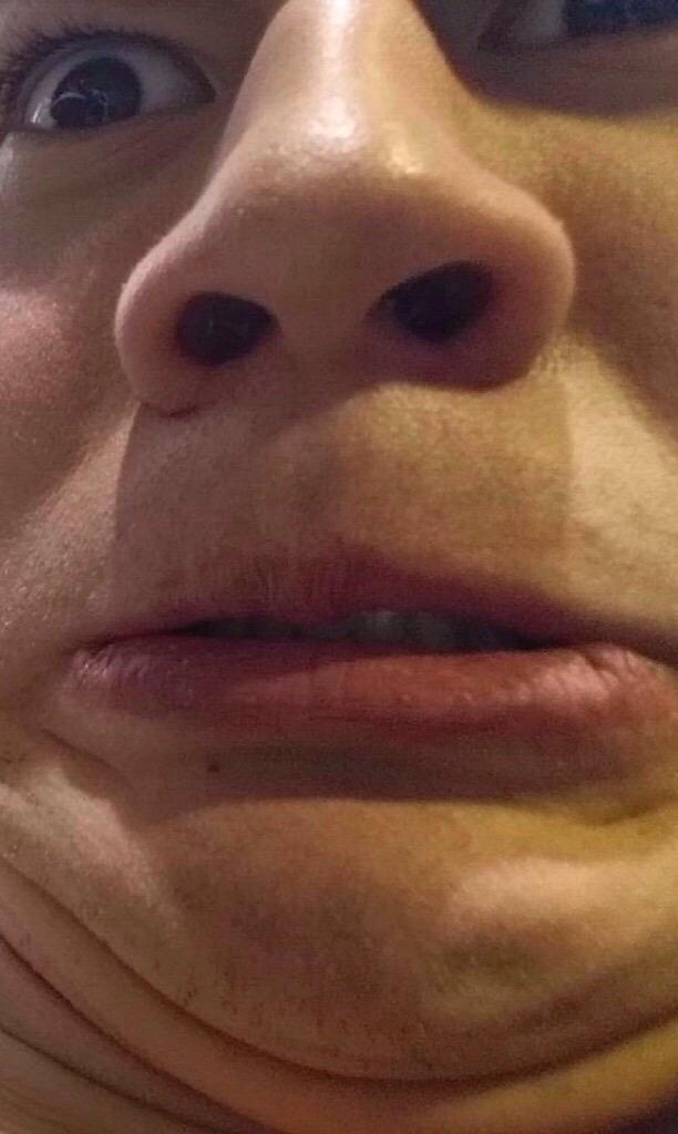 5SOSTumblrx's tweet photo. We don't even count how many times we vote, we just put #ShesKindaHotVMA in all our tweets 😂 http://t.co/o1uAJEjQoo
