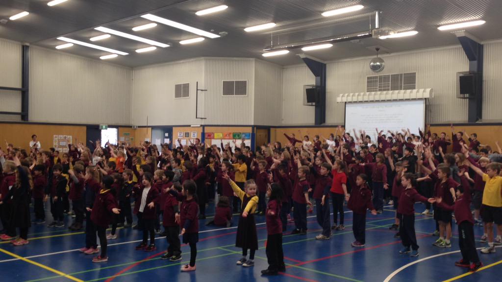 ParksidePrim's tweet photo. Followed by whole school song and dance http://t.co/jvximyuKHc