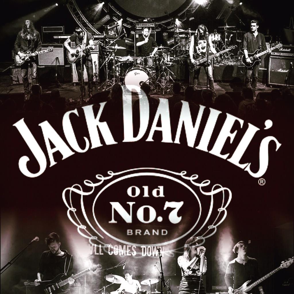 roadcrewmusic's tweet photo. Zaterdag 5 september live @jacksmusicbar  @roadcrewmusic  en @allcomesdownbnd beloofd dikke #rocknroll show te worden http://t.co/y8blNhSAY0