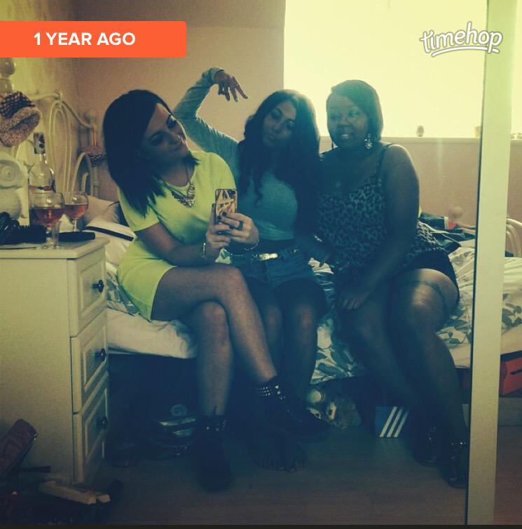 leah_miff's tweet photo. @demi_payne had a dream about this last night how spooky!! Missing you lots 😓 can't wait to see your face again xx http://t.co/s9z6kOGeob