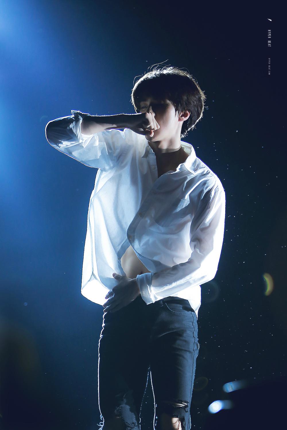 Imagini pentru sehun aesthetic blue