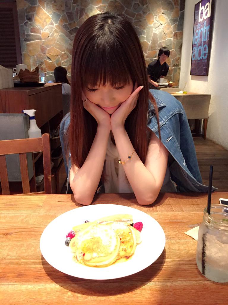 かずはりん 渋谷のロイヤルガーデンカフェでリコッタチーズパンケーキを食べてきたょ O ﾟ ﾟ O めっちゃ好みのお味で美味しかったです ロイヤルガーデンカフェ Http T Co 7nnavm2cpa