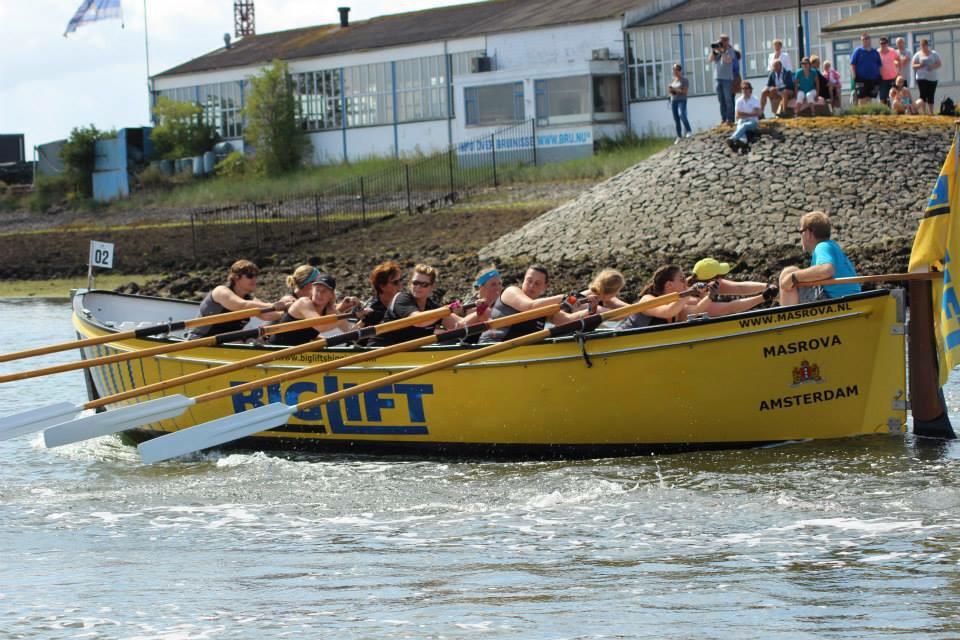 LaunchRib's tweet image. Wij zoeken nog 1 dame voor in onze mooie gele Remex voor de Slag om Gent aankomend weekend! Wie wil?@sloeproeienNL