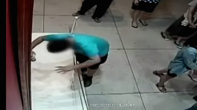 Gawker's tweet photo. Kid breaks fall with $1.5 million painting. http://t.co/EJKtIMqyAb http://t.co/pyDd4FJHEJ