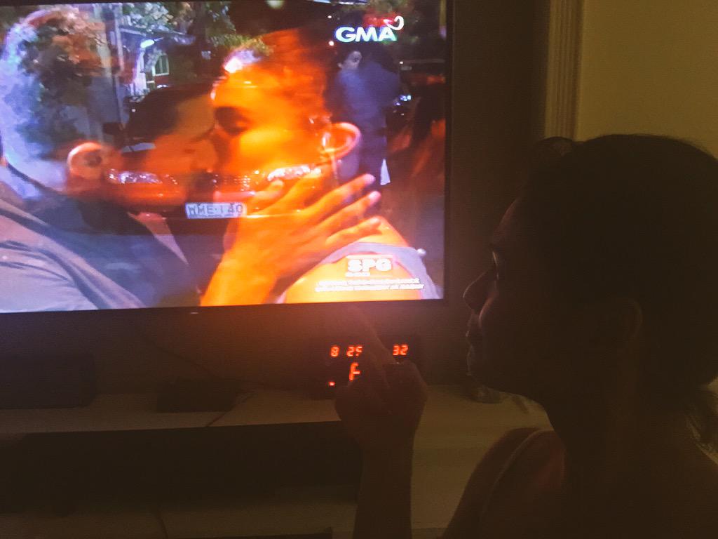 LoviPoe's tweet photo. Sige gawin Niyo Lang Yan sa harapan ko!!! #BestFriendPanamanKita 😂😂😂 @nacinorocco @heart021485 #JoyceSavesKristine http://t.co/8P53r06Vkv
