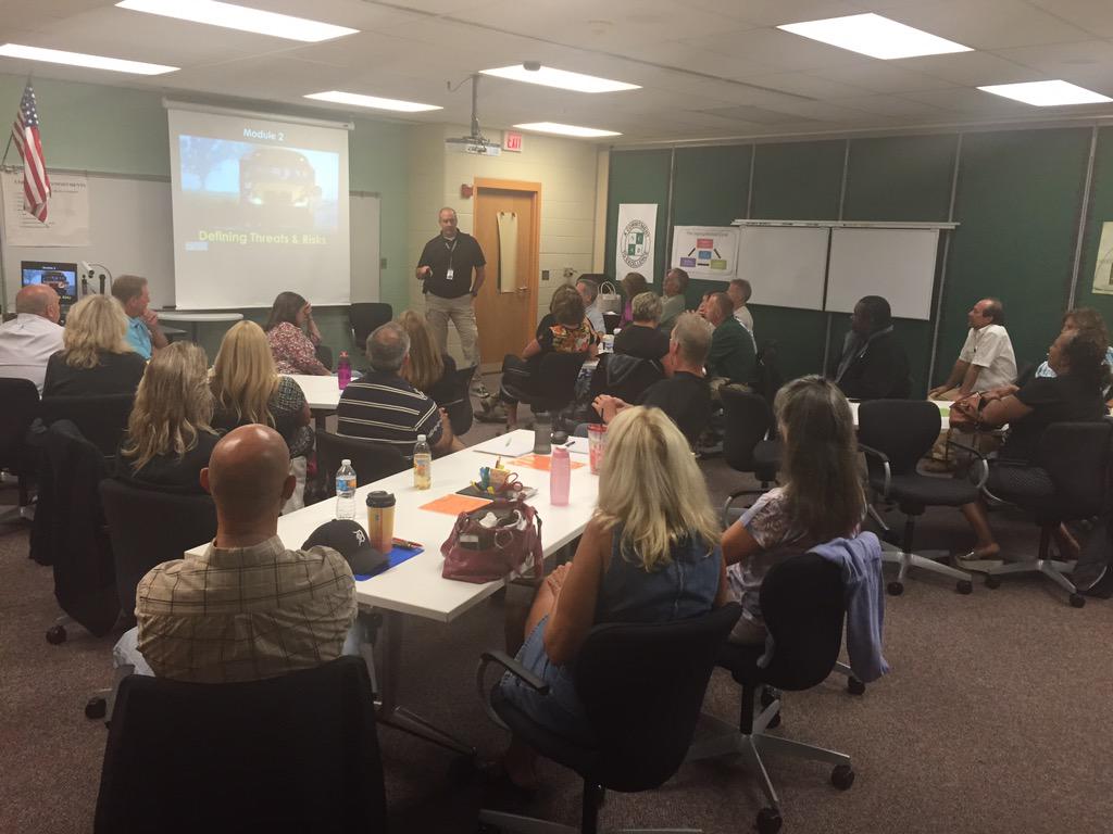 BusinessBarr's tweet image. Novi bus driver critical incident training by Officer Jon Zabick. Keeping our kids and drivers safe.
@ChiefMolloy