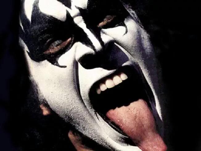 Hoy, el demonio del rock, Gene Simmons, cumple 66 castañas. Happy birthday, Dr. Love! 