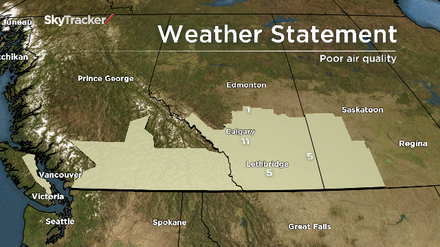 Yikes! On a scale of 1-10, Calgary now at 11 for health risk factor from smoke! Still moderate in Lethbridge, Med Hat