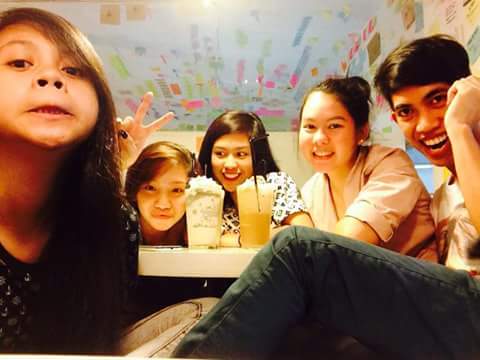 lovexvi's tweet photo. Travel Buddies 😻 #keepforlife #cafetravel082315 ❤ @phileeerBAKS @payatoooots #Jen&amp;Cheng insert #lyndsay 😂 http://t.co/J1n0ttpsRC