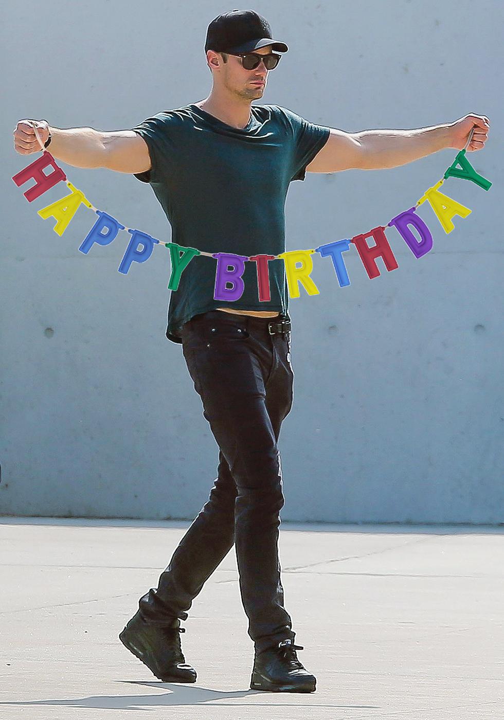 Happy Birthday, Alexander Skarsgård!
alexanderssskarsbrow via    