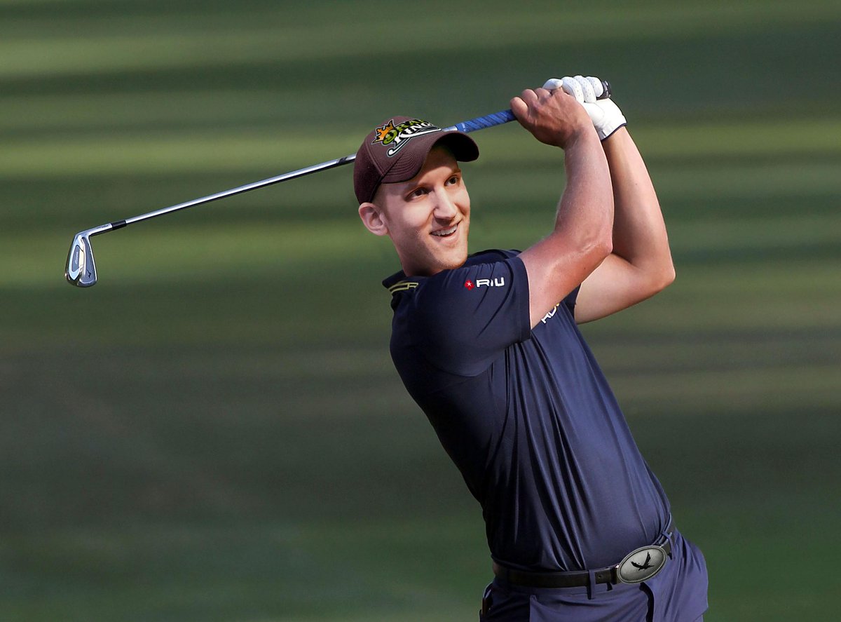 JasonSomerville's tweet image. join me as i take a swing at the $1,000 super tuesday today live on @TwitchPoker! #letsjustwin runitup.tv