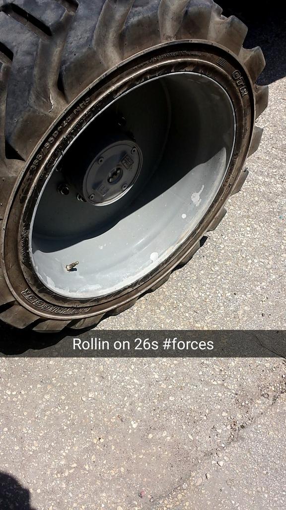 BryannAlvarez15's tweet image. You have 22s? That's cute, my high reach has 26s #forces #yourbasic 😭😂