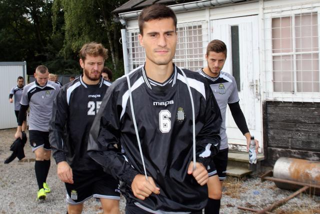 Gjoko at Charleroi's training; photo: sudinfo.be