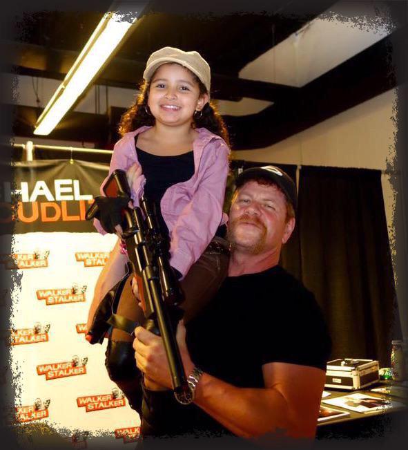 Troubl3down's tweet image. #TeamAbe #TheWalkingDead @TWD_USA_ @HerculesHandy  @matilda1355 @_WeAreTWD_ @IrishAssKicker @TheWalknMeggles