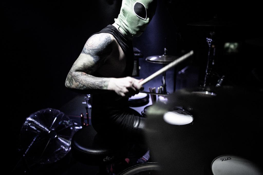 twentyonepilots's tweet image. [more from Sydney and a stop in Auckland] featured in episode three coming this week |-/