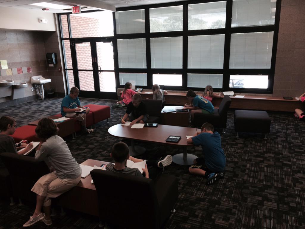 KevinCaseDSD's tweet image. @InmanSchools 6th grade working hard on their design proposals 4 the #KidWindChallenge #KsEBD @herronfive @bentleyr