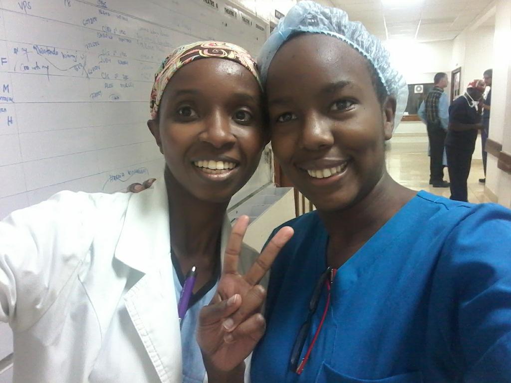 Selfie with @muthoniBrains in theatre. Soon to be Kenya's 2nd female neurosurgeon. #ILookLikeASurgeon
