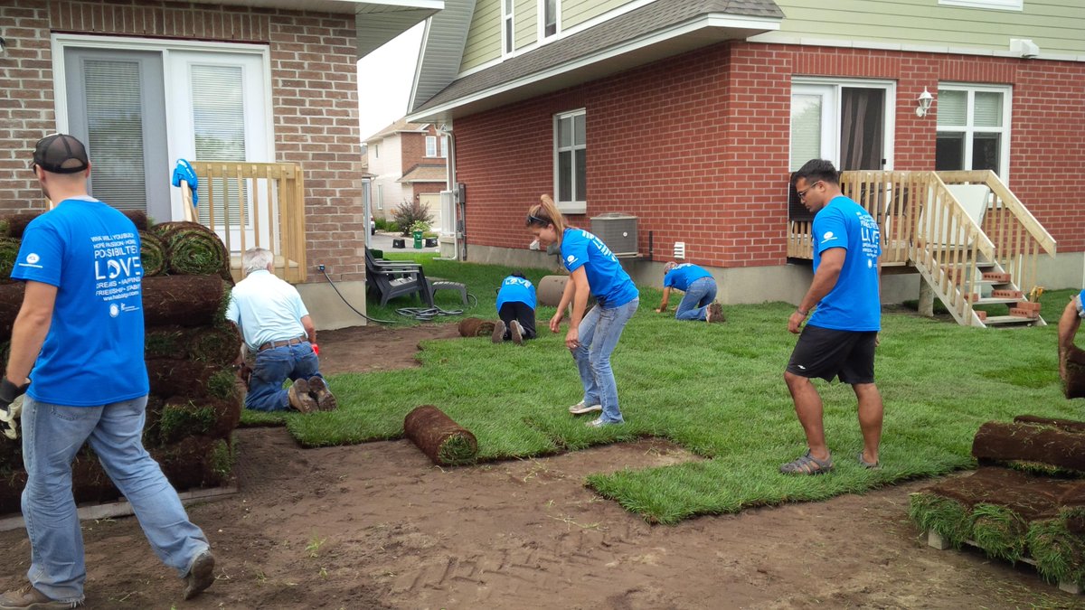manderleyturf's tweet photo. #ManderleyTurf & #HabitatforHumanity join to help those in need! Read it here: http://t.co/9goJC6PXoH @Habitat_org http://t.co/mT6GjxzP48