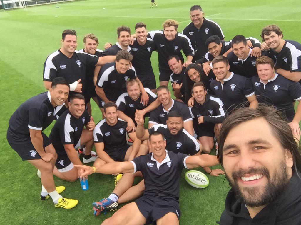 #rugby selfie with <a href="/Carlhayman/">Carlos Hayman</a> <a href="/Pierrespies8/">Pierre Spies</a> @tom_engo <a href="/Wynand_olivier/">Wynand Olivier</a> <a href="/KyleTraynor/">Kyle Traynor</a> <a href="/benn_robbo/">Benn Robinson</a> &amp; more #rugbyunited