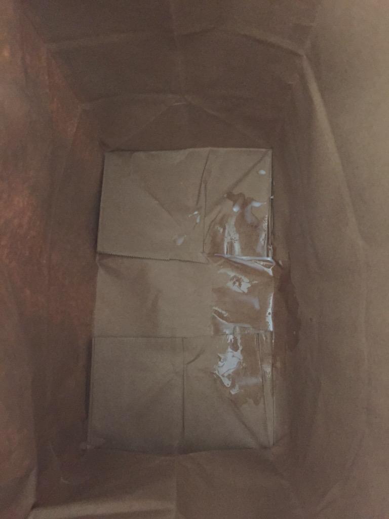 EdinaRealCHE's tweet image. @LundsandByerlys Not crying, but you can&apos;t bag milk on its side. #happensalot #dontknowwhototell #baggerproblems